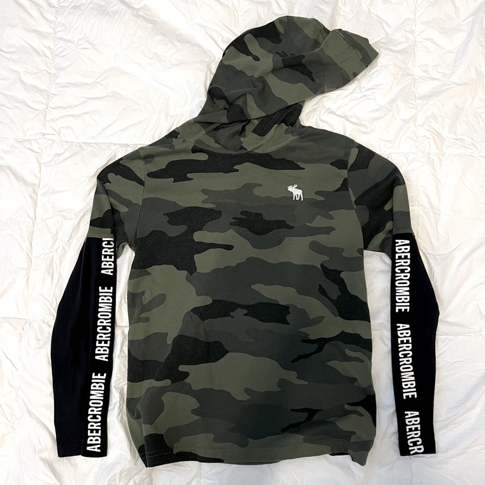 Boys Abercrombie Hooded long sleeve tshirt